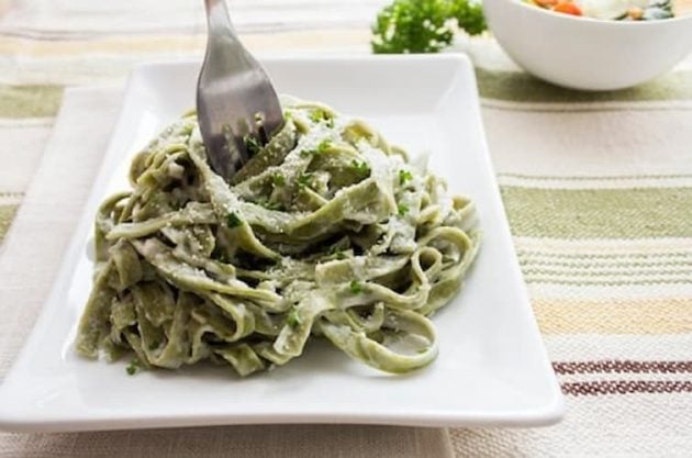 summer dinner recipes for family; healthy fettuccine alfredo